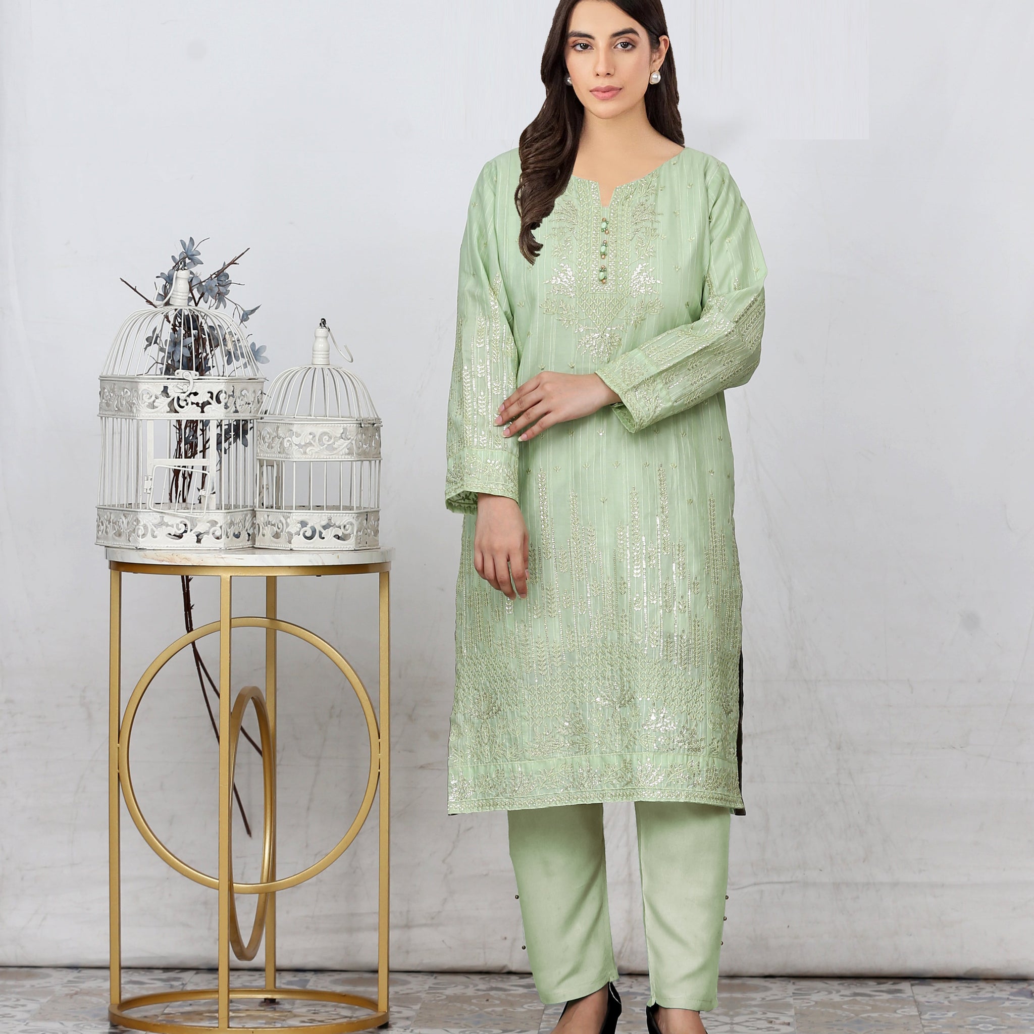 Lina – The Essence of Soft Grace